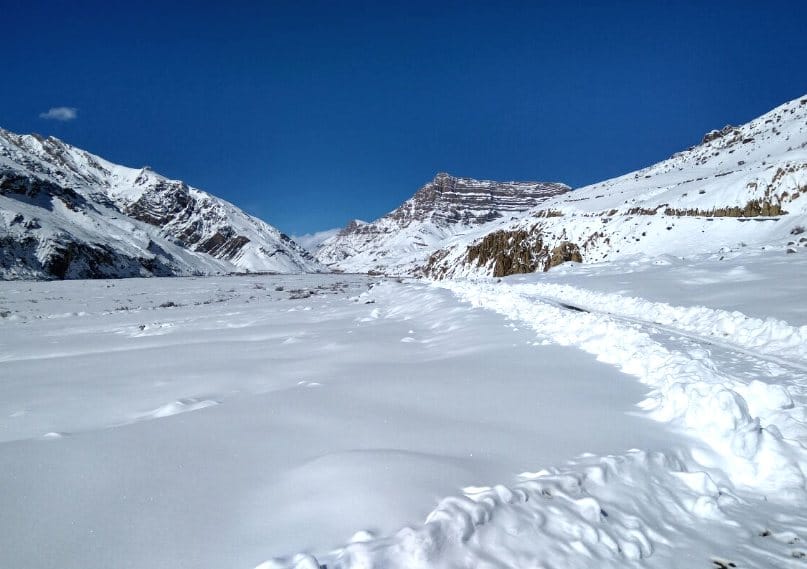 Fresh Snowfall in Himachal, Live Photos Of Lahaul Valley.