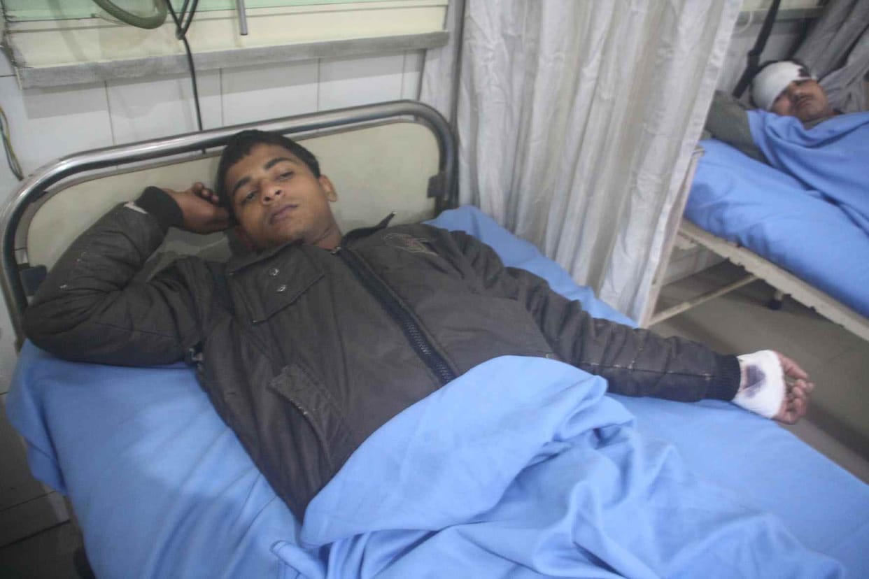 9 labours are injured
