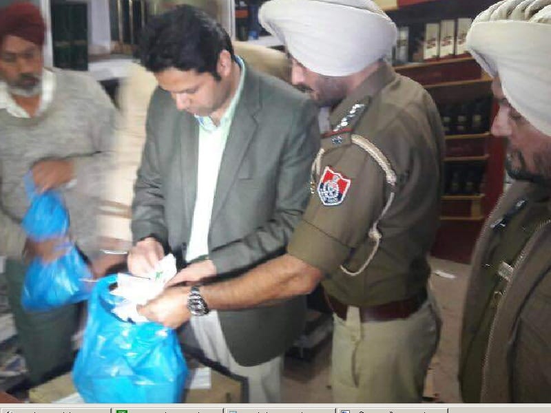 Alcohol contracts raids, slips on the wine was divided, polls, 13 arrested, Patiala