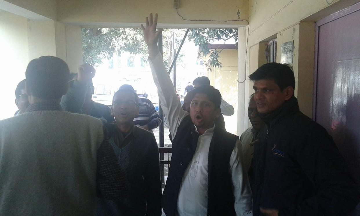 Independent candidates Ruckus in tehsil.