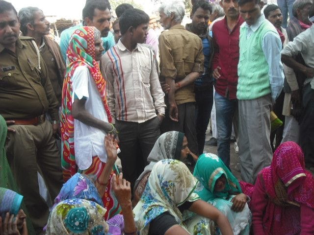 Were killed in the line of middle-aged bank, put jam