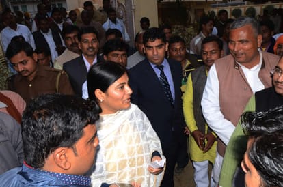 anupriya patel come varanasi for talk with unsatisfied party worker