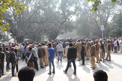 sabotage and chaos after beating Student in bhu campus