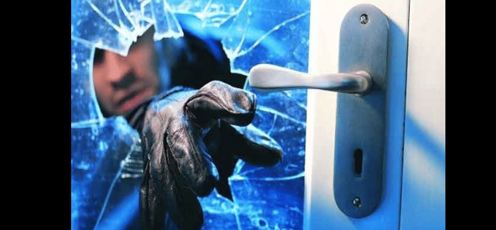 The lockers on which the lock was installed, thieves searched it