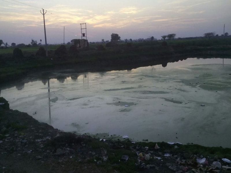 Dry is lying ponds of MGNREGA scheme