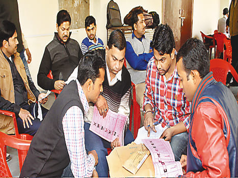 Teachers vote for election today