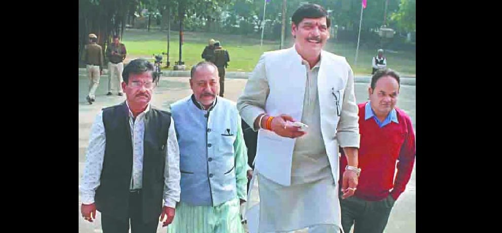 Municipal Corporation started swearing before the newly elected councilors postponed