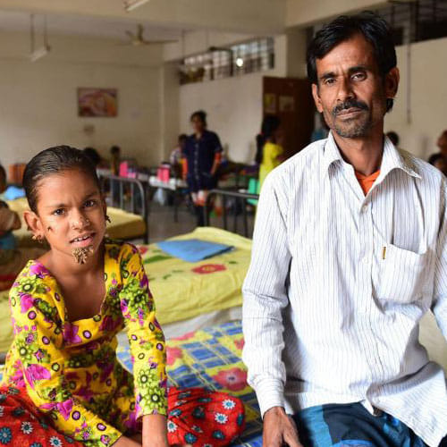 First Tree Woman Found In Bangladesh To Be Cure With The Dieases