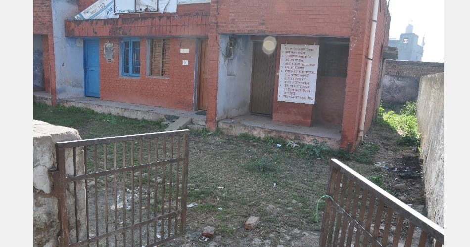 दो साल से बंद पड़ा है स्वास्थ्य  उपकेंद्र