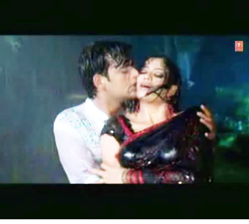 shweta tiwari act in b grade bhojpuri films
