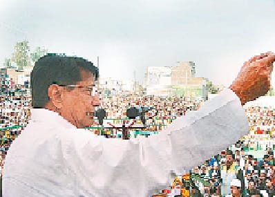 bjp, sp, bsp par barse ajit singh