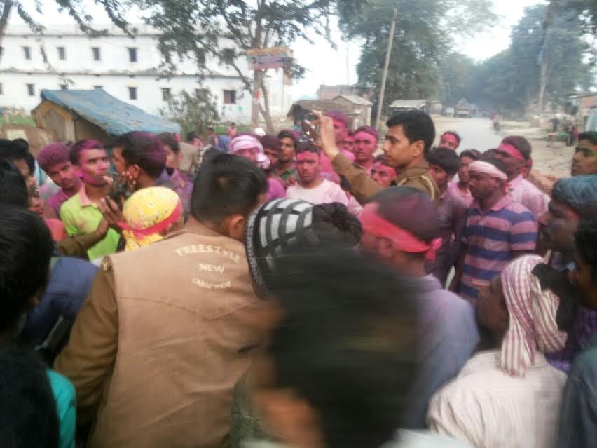  Idol immersion procession moved into the brick-stone 