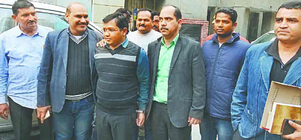 To expose Mahatg met in the five agencies raided five places, cross reached 5,000 complaints