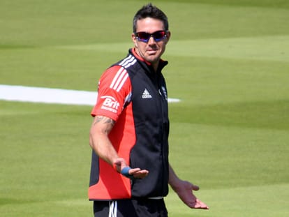 England star cricketer kevin peterson will take retirement from all type of cricket after psl