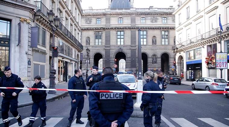 Soldier shoots armed man trying to enter Louvre Museum in Paris
