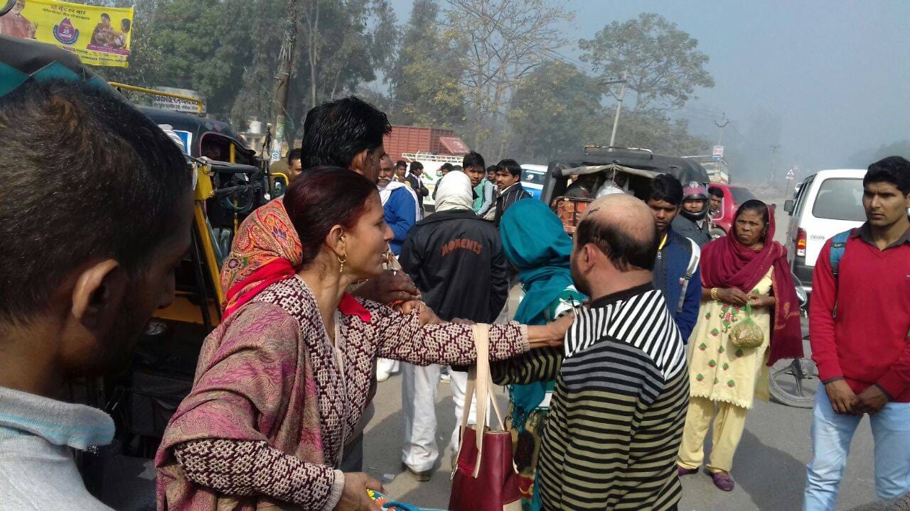mother and daughter beaten molestator publicaly at sonipat of haryana