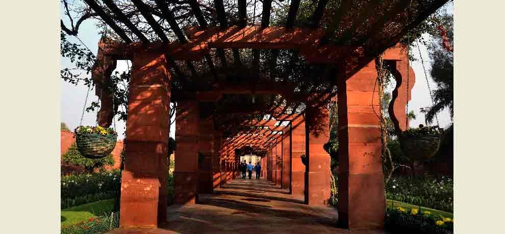 president house mughal garden will be open for commoners from 5 February in delhi 