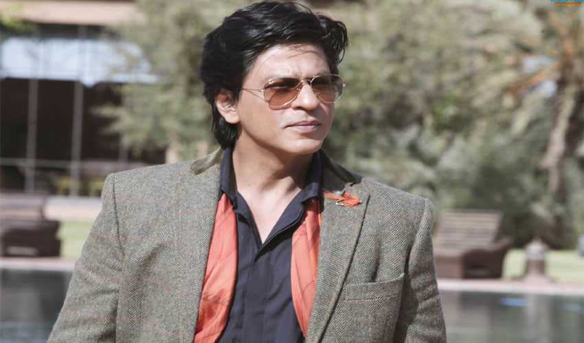 amitabh bachchan suggest shahrukh khan about his dress