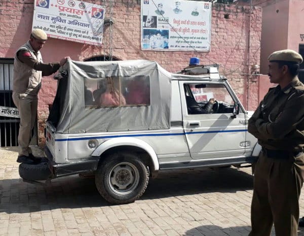 sex racket exposed at fatehabad of haryana, two ladies caught in prostitution
