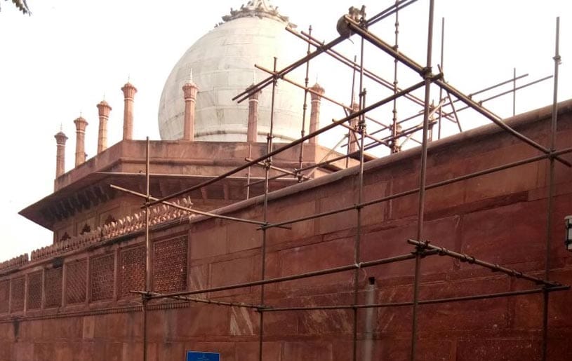 Intruder entered in taj mahal through wall