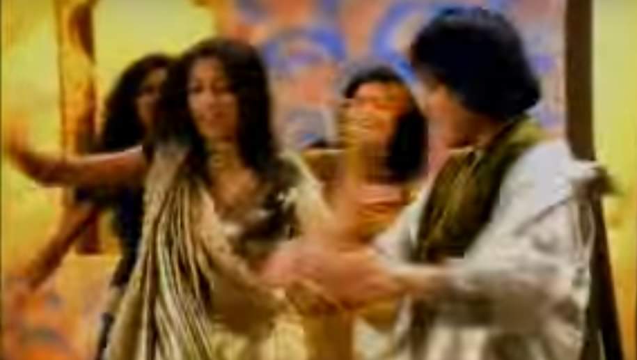 स्मृति ईरानी का मीका सिंह के साथ डांस वीडियो वायरल