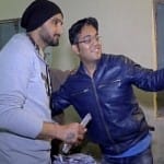 भज्जी को देख ड्यूटी भूल गए अफसर