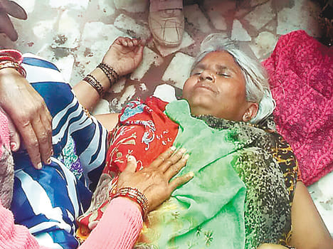 Old woman fell unconscious came to take payment