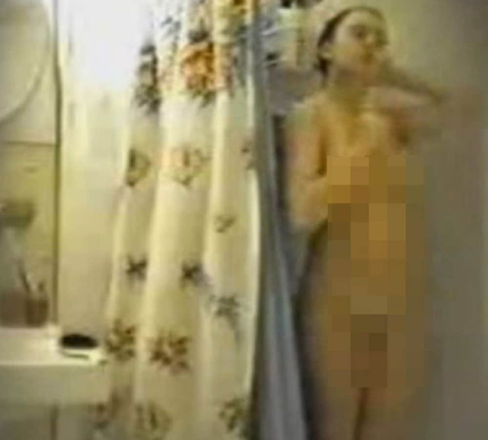 preity zinta viral mms taking shower