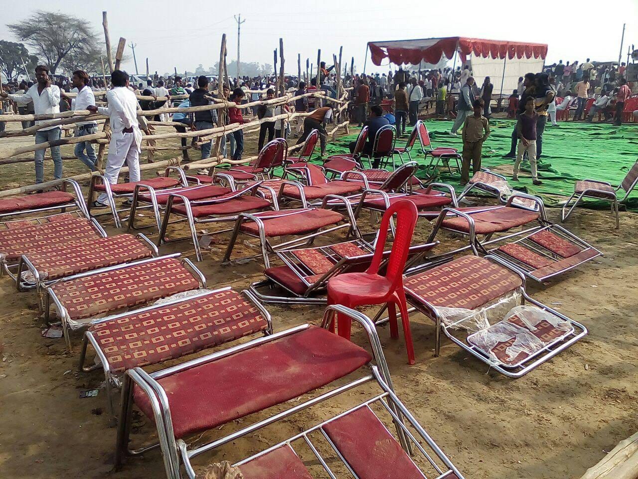 stampede at cm akhilesh yadav rally 