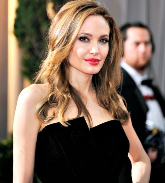 Angelina speaks out against Trump's Immigration Ban