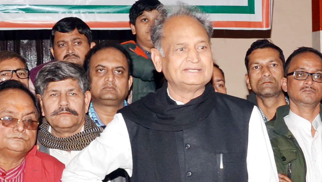 ashok gehlot says about sp alliance 
