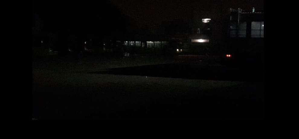 no street light at bus stand