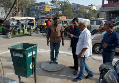 central team reachd varanasi to watch cleaness of city