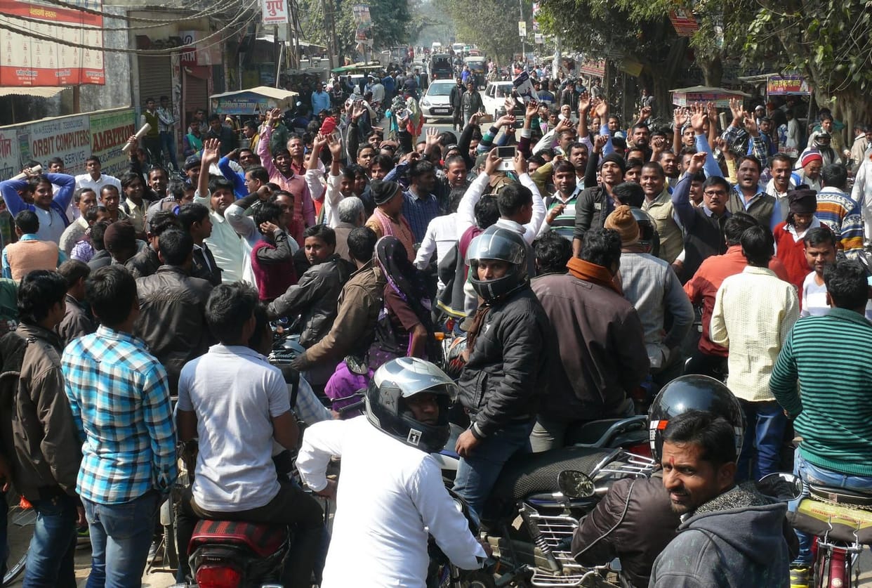 People gethersd on Sarau Ghat