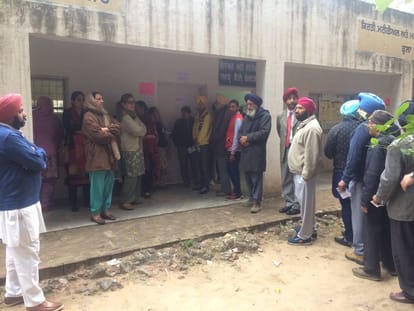 notification of re-polling for assembly election 2017 on 48 booths of punjab