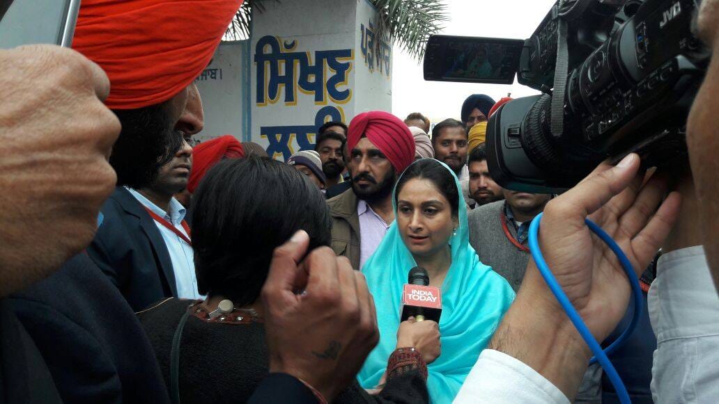 harsimrat kaur badal statement on arvind kejriwal after casting vote for punjab assembly election