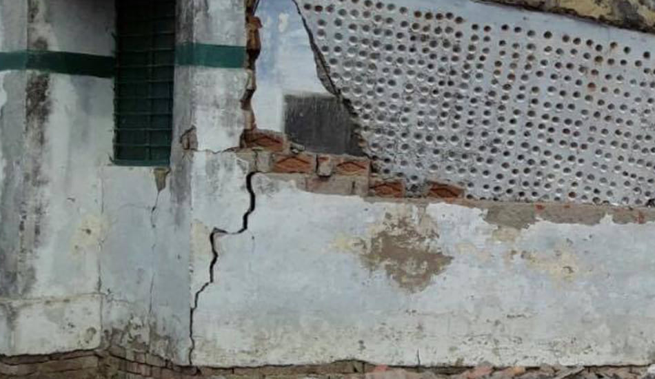 school building collapse at kanpur