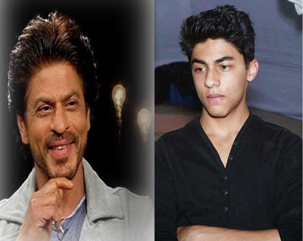 Shah Rukh removes his pants after hearing 'pack up'