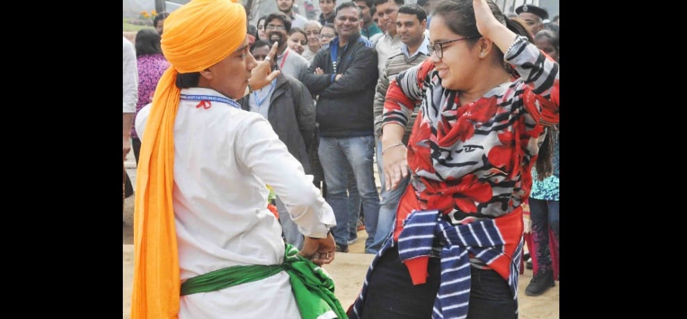60 thousand people saw the beautiful drum dance, fiercely Thirke student from Delhi