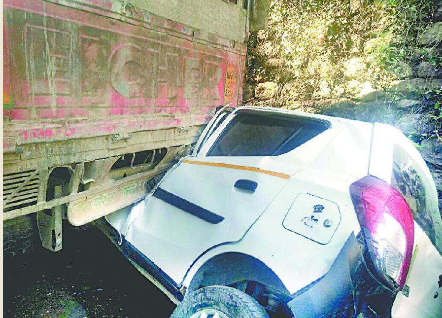 Two vehicles damaged by being hit by a truck, one injured