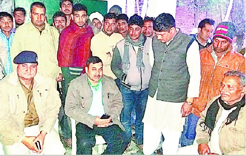 Villagers rushed to the officer's warning
