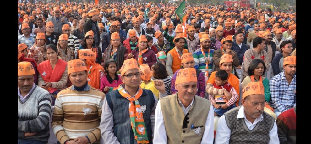 Shah reached Noida campaign lashed out at the Congress-SP
