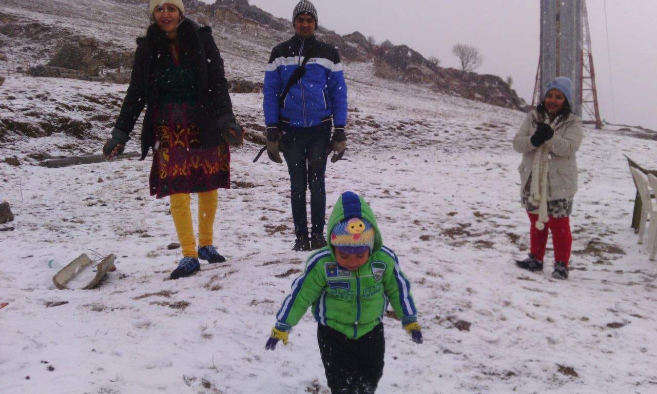 heavy snowfall in kedarnath dham and chamoli.