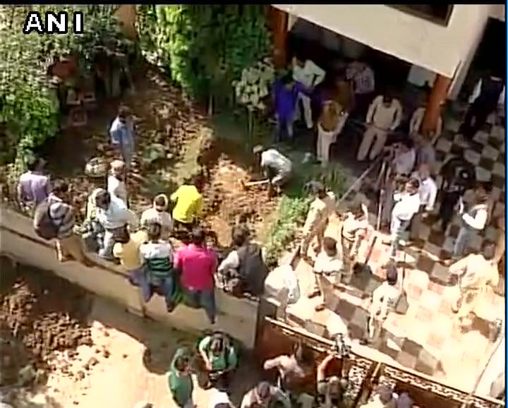 pshyco killer in bhopal murder case  confess killing parents 6 years back 