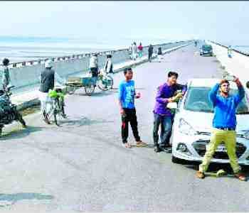 Traffic began on the chahlarighat bridge
