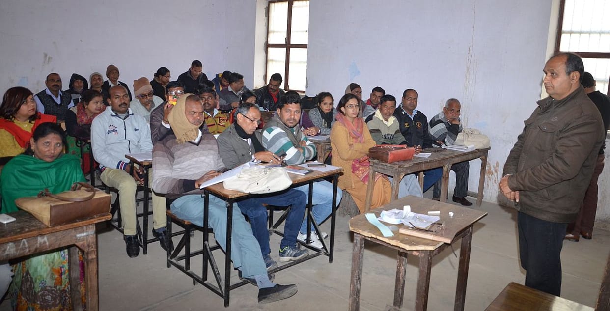 17 are absent in training polling staff.