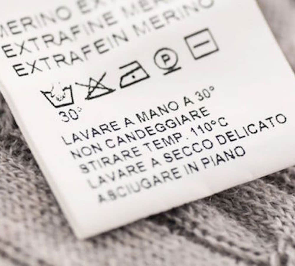 how to identify branded clothes