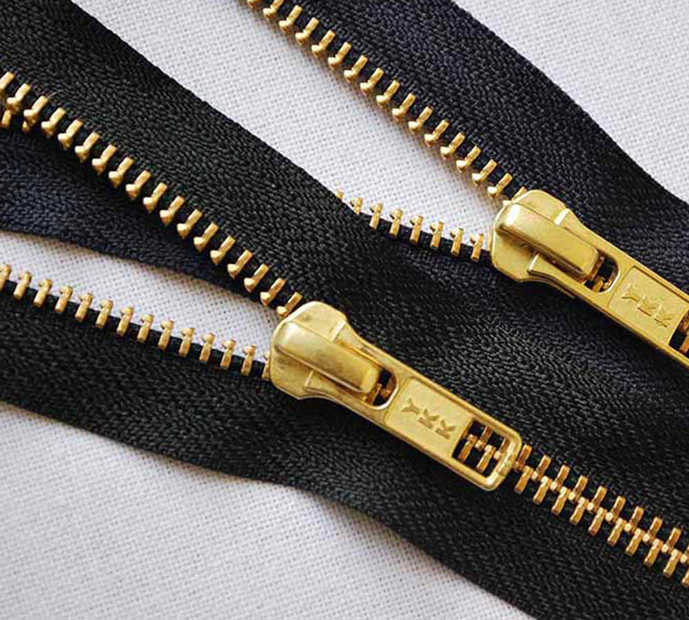 how to identify branded clothes