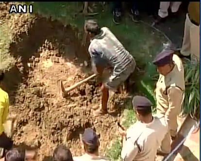 pshyco killer in bhopal murder case  confess killing parents 6 years back 