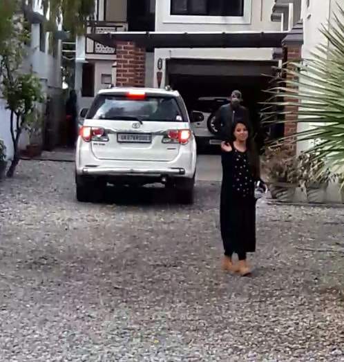 dhoni will celebrate daughter birthday in dehradun.